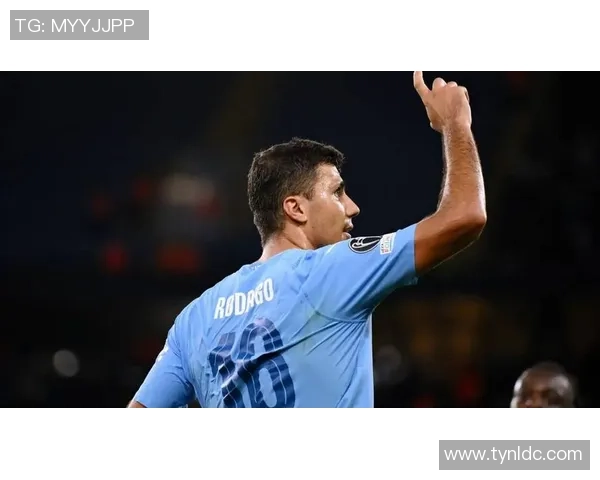 足球球星儿子自豪分享:我为父亲的成就感到骄傲并深受鼓舞