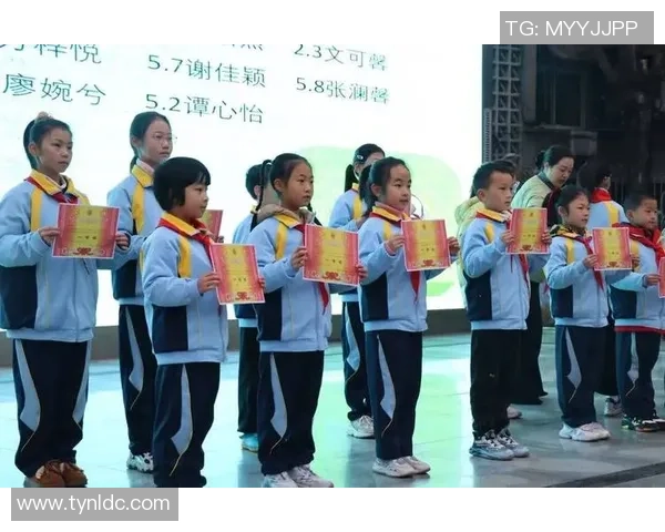 足球球星走场：从绿茵场到商业代言 他们如何塑造个人品牌与影响力